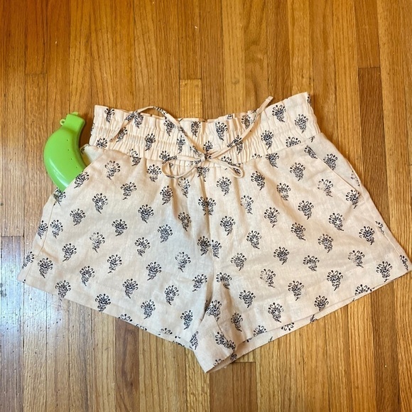 LINEN shorts damask pattern cream black elastic waist drawstring a new day - Picture 9 of 10